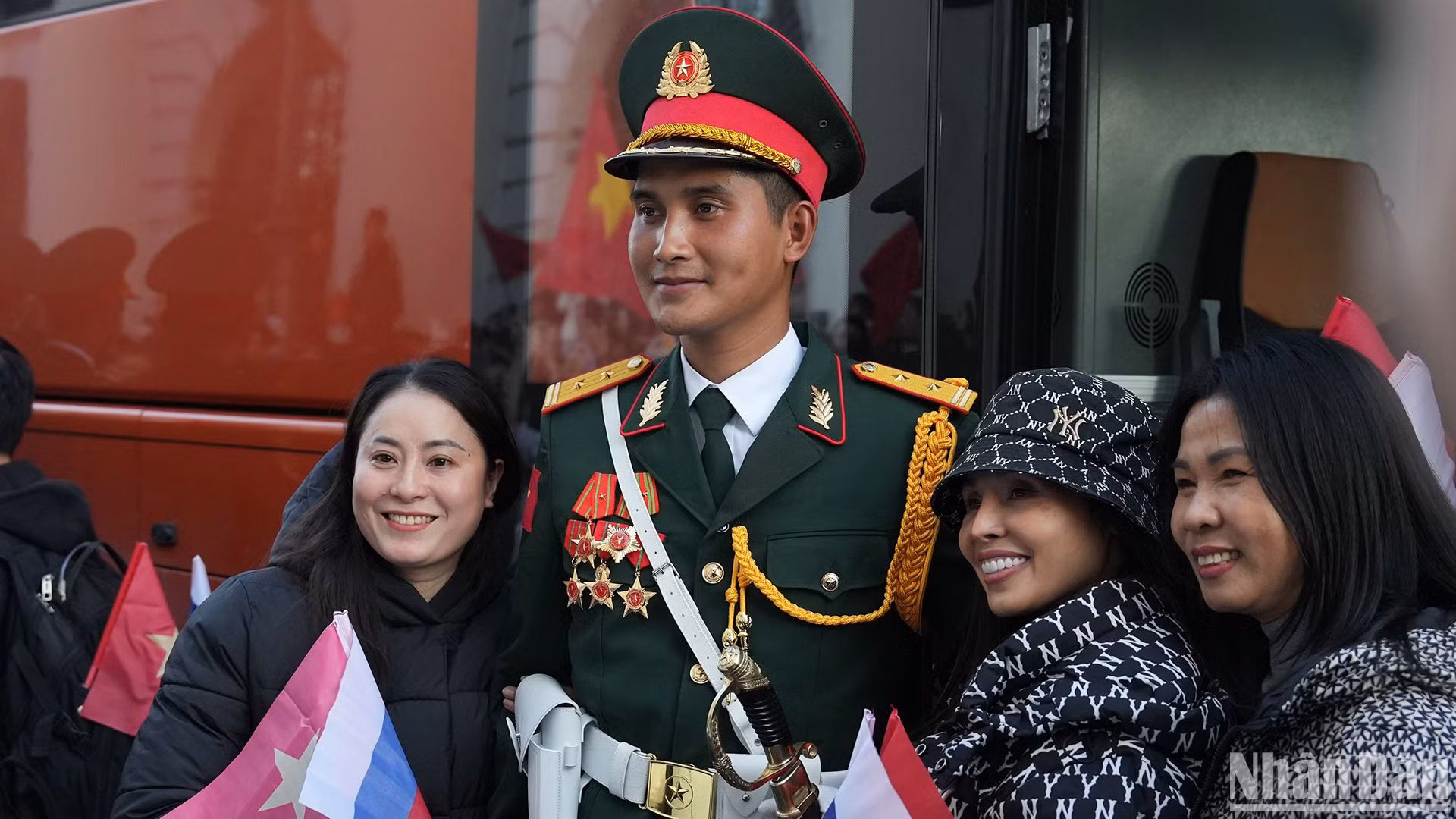 Fierté vietnamienne sur la place Rouge