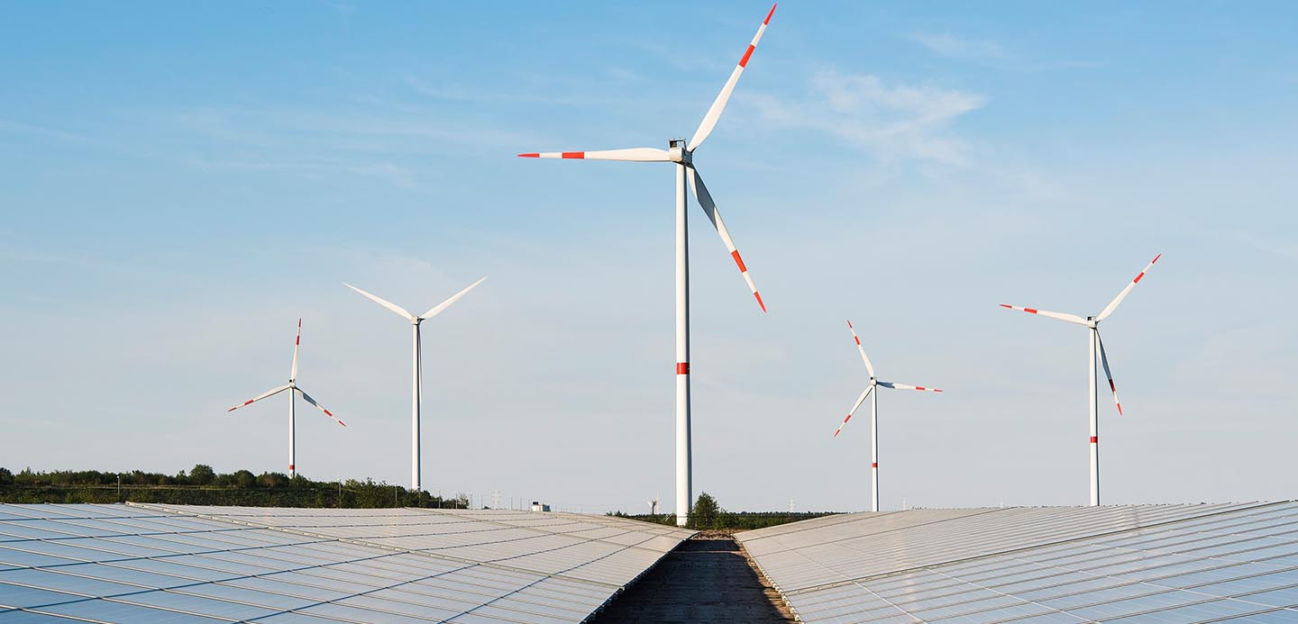 Le Vietnam promeut activement le développement des énergies renouvelables, y compris l'énergie éolienne, l'énergie solaire, l'hydroélectricité et d'autres sources d'énergie propre. Photo : HSBC.