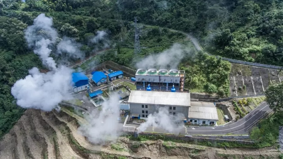 L'énergie géothermique est au cœur du développement des énergies renouvelables en Indonésie. Photo : PLN. L'énergie géothermique est au cœur du développement des énergies renouvelables en Indonésie. Photo : PLN.