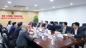 Vue générale de la séance de travail. 