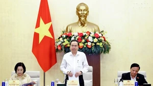 Le président de l'Assemblée nationale Trân Thanh Mân s'exprime lors de la réunion. Photo : VNA. 