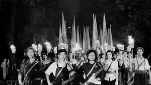 La jeunesse vietnamienne avance résolument sous le drapeau du Parti