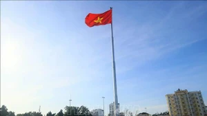 Cérémonie de lever du drapeau sur l’île de Co To. Photo d’illustration : VNA.