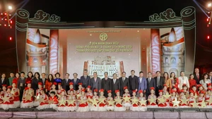 Cérémonie d’accueil du titre reconnaissant Hanoï comme membre du Réseau mondial des villes apprenantes de l’UNESCO. Photo: VNA