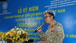 Le lieutenant-colonel, docteur Tran Duc Tai, directeur du BVDC2.7, prend la parole. Photo : baoquocte.
