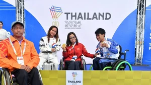 La nageuse Vi Thi Hang remporte sa quatrième médaille d'or aux Jeux. Photo : VNA.