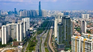 Mettre en place un système de gouvernement local à deux niveaux pour créer un nouveau modèle de développement durable à long terme. Photo d’illustration : Hoang Trieu