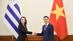 Vietnam – Uruguay : renforcer l’amitié et multiplier les axes de coopération