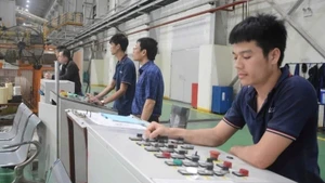 Application de technologies modernes dans la production à la Société par actions de produits laitiers du Vietnam (Vinamilk). 