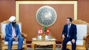 Le ministre vietnamien de l’Agriculture et de l’Environnement, Tran Duc Thang, a reçu le ministre canadien du Développement international, Randeep Sarai, en visite de travail au Vietnam.