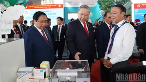[En images] L’espace d’exposition du Ier Congrès du Parti de Ho Chi Minh-Ville