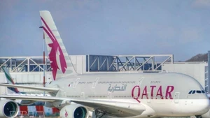Qatar Airways poursuit l’annulation de vols entre le Vietnam et le Moyen-Orient. Photo: VNA 
