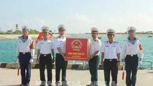 Le Conseil électoral national a autorisé la Commission électorale de la province de Khanh Hoa à organiser des élections anticipées dans certaines circonscriptions électorales de la zone spéciale de Truong Sa. Photo : VNA. 