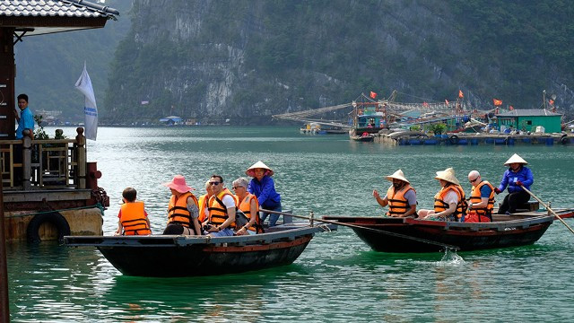 Aller visiter le centre culturel flottant unique sur la baie de Ha Long ảnh 6 Aller visiter le centre culturel flottant unique sur la baie de Ha Long ảnh 6
