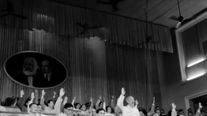 Le Président Hô Chi Minh lors du IIIe Congrès national du PCV en 1960. Photo d'archives : VNA. 