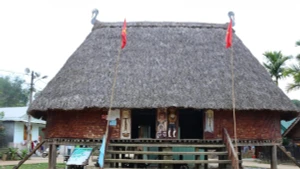 La maison Guol au village touristique communautaire de Ta Lang. Photo : VOV.