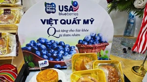 Les dernières évolutions dans la question des tarifs douaniers créent également les conditions pour que les gouvernements vietnamien et américain s’accordent sur un cadre commercial durable qui réponde aux intérêts des deux parties. Photo : nld.com.vn