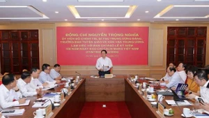 Le chef de la Commission centrale de propagande et de mobilisation de masse, Nguyen Trong Nghia, prend la parole. Photo : VNA.