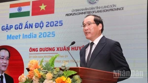 Le vice-président permanent du Comité populaire de la province de Lang Son, Duong Xuan Huyen. Photo : NDEL.