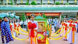 La fête Bà Chua Xu (Sainte Mère du Royaume) de la montagne Sam dans la province d’An Giang, dans le delta du Mékong. Photo : VNA.