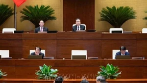 La séance plénière de la 9e session de l'Assemblée nationale, le 26 mai à Hanoi. Photo : VNA.