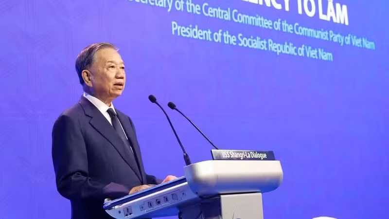 Le secrétaire général du Parti communiste du Vietnam et président vietnamien To Lam, lors du 23e Dialogue de Shangri-La, à Singapour. Photo : VNA. 