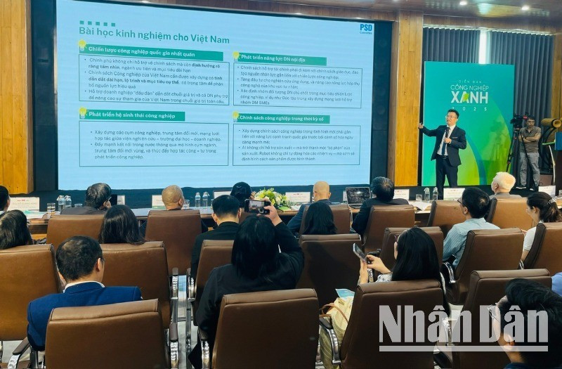Le forum de l’industrie verte 2025 est placé sous le thème « Concilier croissance rapide et développement durable ». 