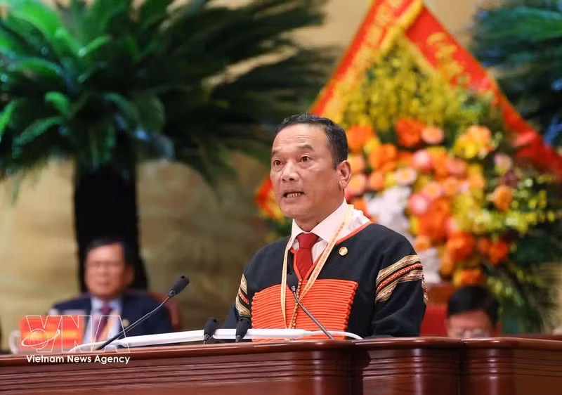 Y Giang Gry Nie Knong, secrétaire adjoint du Comité provincial du Parti et président du Comité provincial du FPV de Dak Lak. Photo: VNA