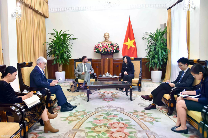 Lors de l’entretien, la vice-ministre Le Thi Thu Hang a salué la fréquence et la qualité des échanges de haut niveau entre les deux pays au cours de la période récente.