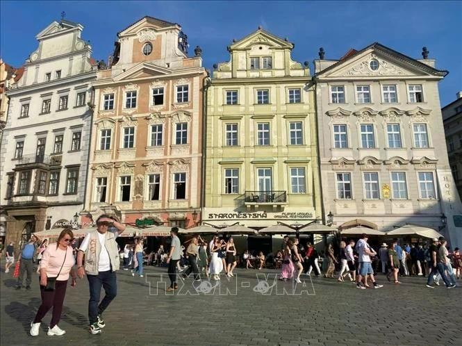 La Vieille ville de Prague autour de l'horloge astronomique (Orloj), en République tchèque. Photo: VNA 