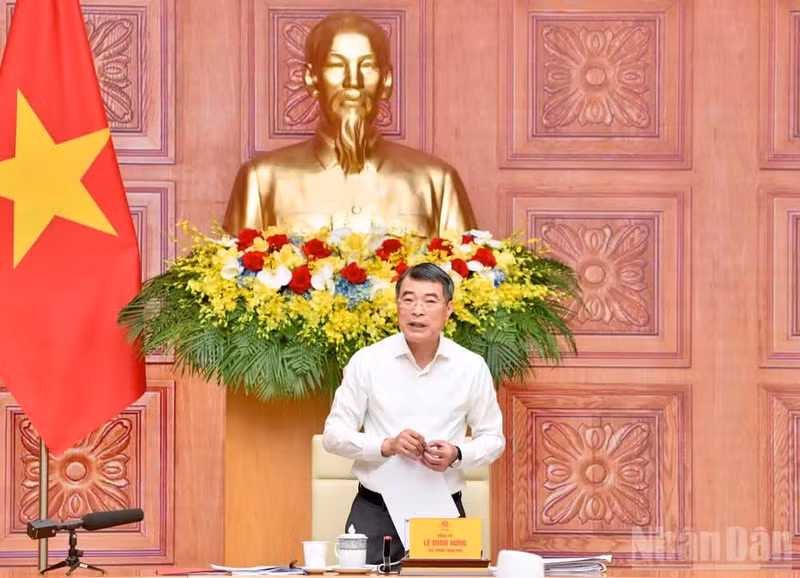 Le Premier ministre Le Minh Hung à la réunion. 