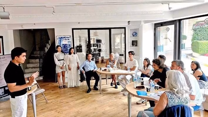 Les participants lors de la première classe de vietnamien pour adultes organisée à Nice.