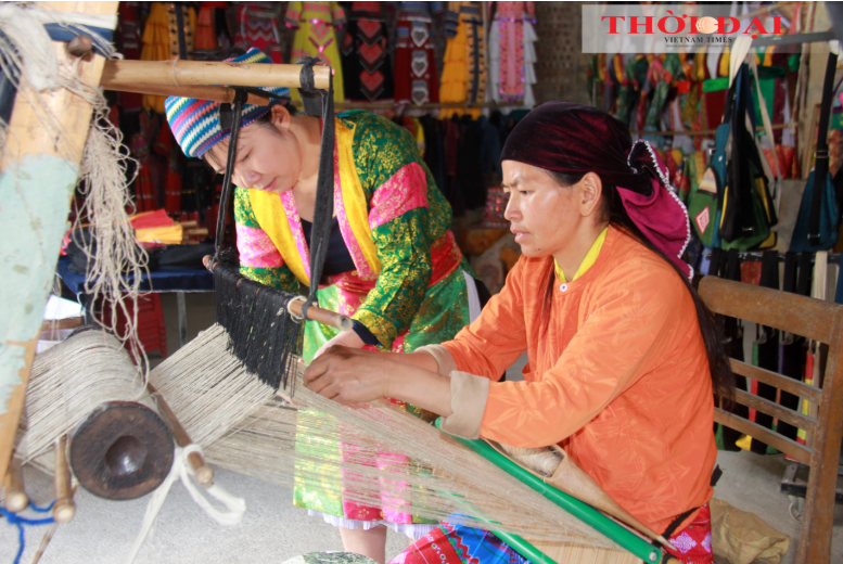 La coopérative Lanh Trang (Sa Phin, province de Tuyen Quang) offre du travail à de nombreuses femmes Hmong en difficulté. Photo : thoidai.com.vn