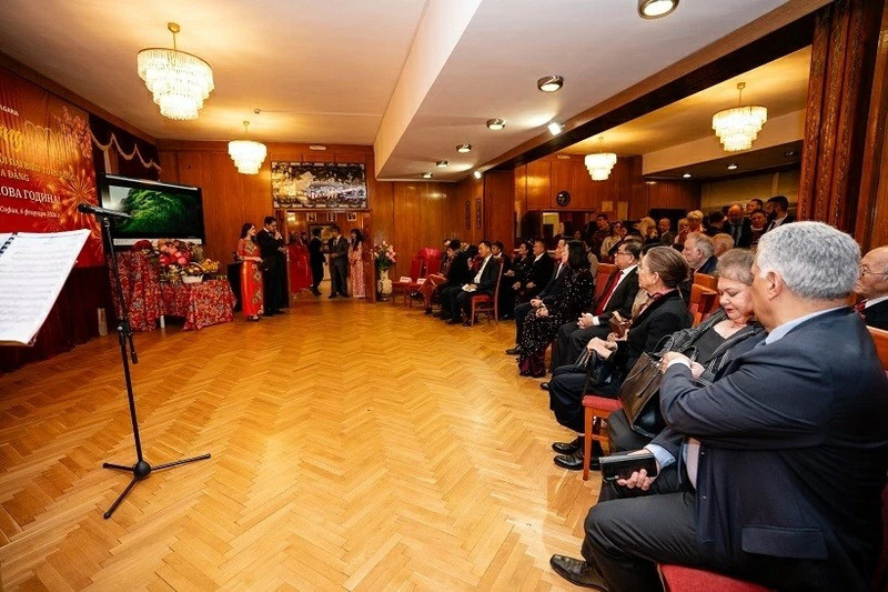 Le programme « Printemps au pays natal - Xuan Que huong 2026 » a été organisé le 6 février en Bulgarie. Photo : baoquocte.