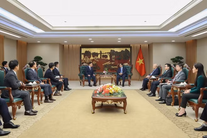 Lors de la réception. Photo : VGP