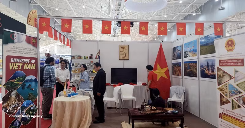 Le stand du Vietnam lors de la 57e édition de la Foire internationale d’Alger. Photo : VNA. 