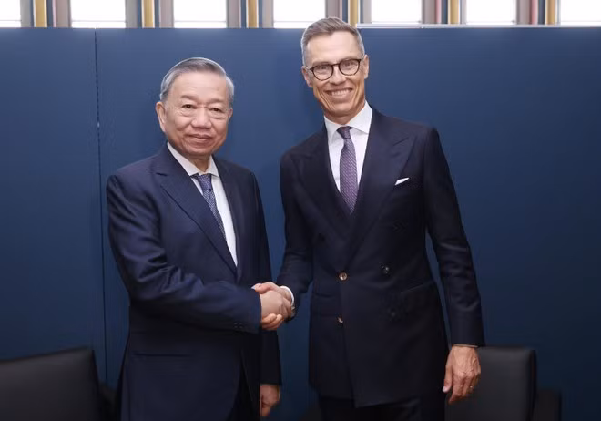Le secrétaire général et Président de la République, To Lam, rencontre le Président finlandais Alexander Stubb le 24 septembre 2024. Photo : VNA
