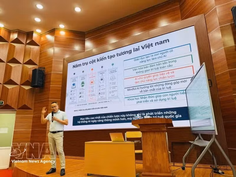 Le professeur Nguyen Van Tam, directeur du Département d’informatique, de données et d’intelligence artificielle d’IP Paris. Photo : VNA.