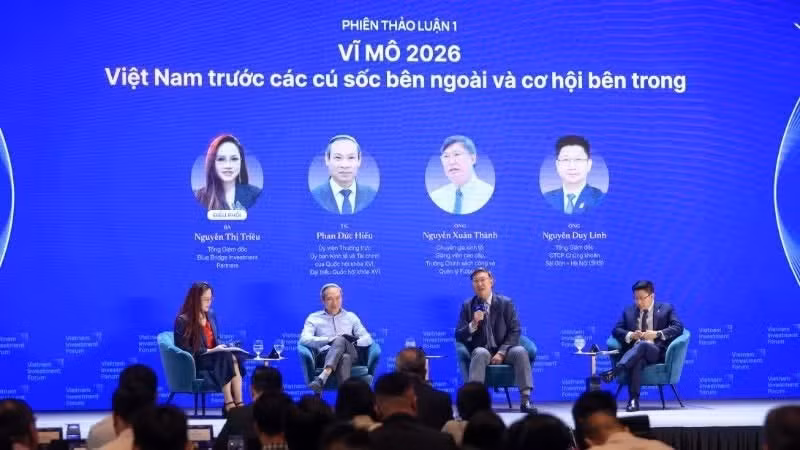 Le Forum de l'Investissement au Vietnam 2026 (Vietnam Investment Forum 2026 Summer Summit), co-organisé par VietnamBiz et VietNamMoi,se tient le 11 juin après-midi à Hanoï. Photo: NDEL