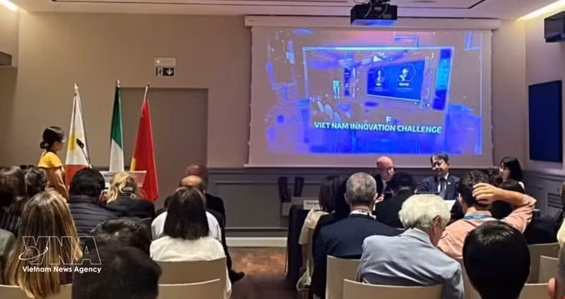 Colloque sur la coopération technologique Vietnam-Italie dans la région du Piémont. Photo : VNA.