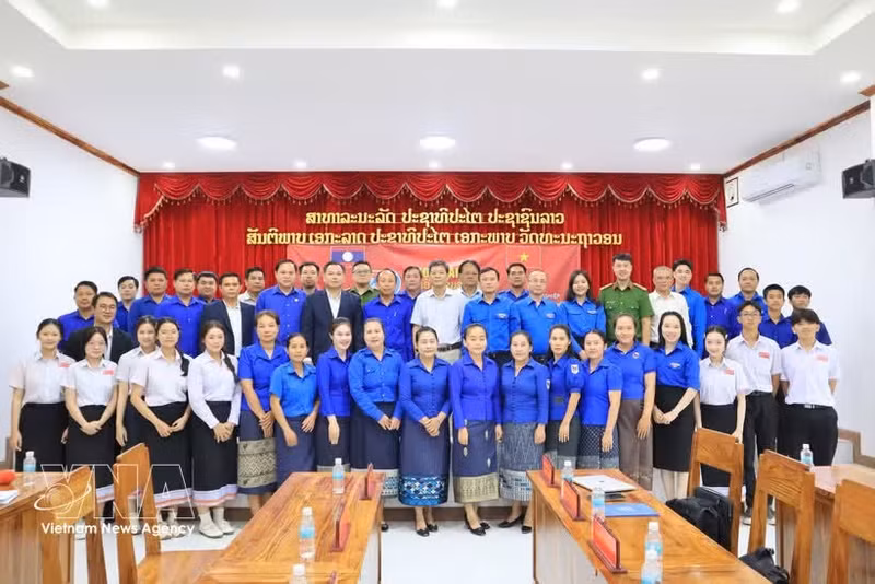 Les délégués participent au séminaire à Luang Prabang. Photo : VNA.
