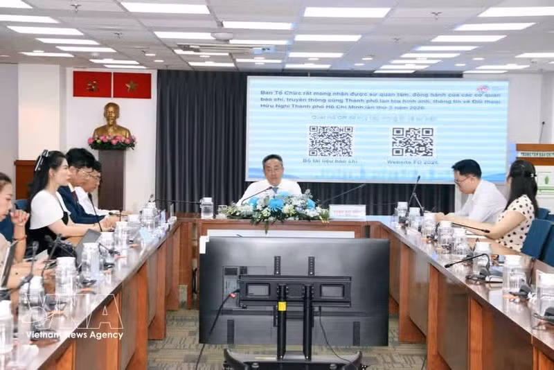 Panorama du point presse pour présenter le Dialogue d’amitié de Hô Chi Minh-Ville. Photo : VNA.