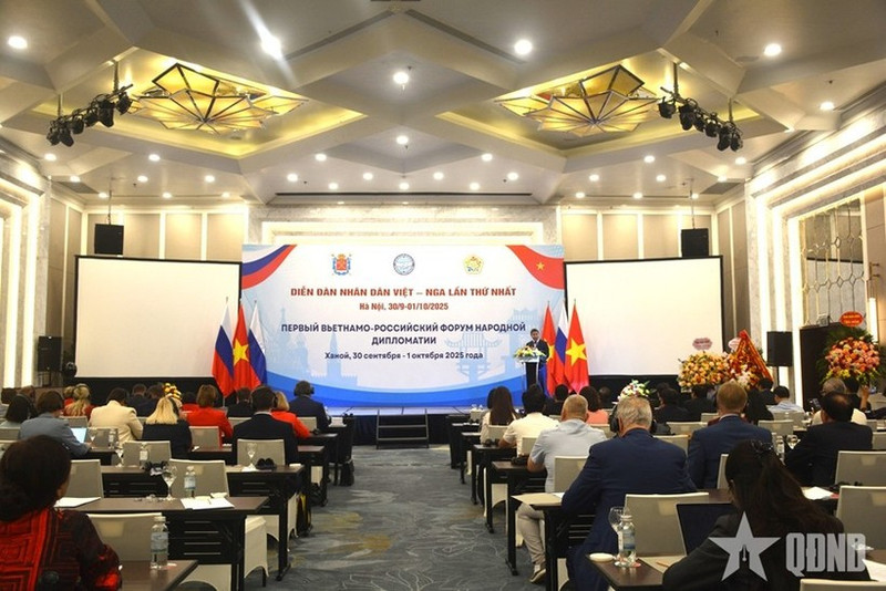 Le premier Forum populaire Vietnam-Russie s'est clôturé le 1er octobre. Photo : qdnd.vn