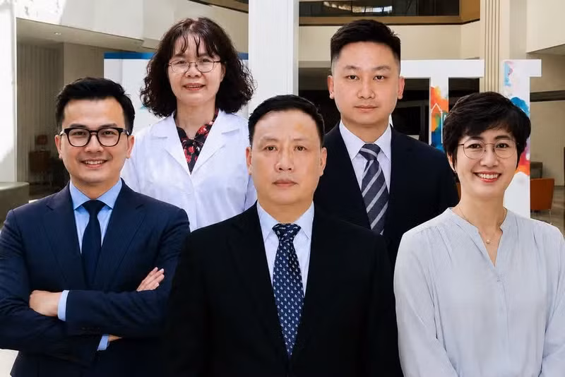 En 2026, le Vietnam au l'honneur de compter cinq scientifiques parmi les personnalités distinguées. Photo : NDEL.