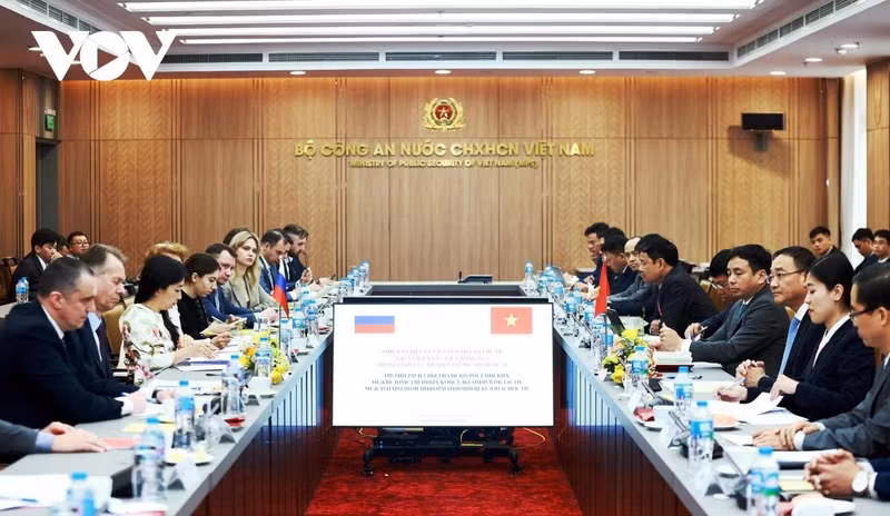 La 3e session de consultation interministérielle entre le Vietnam et la Russie sur la sécurité internationale de l'information. Photo : VOV.