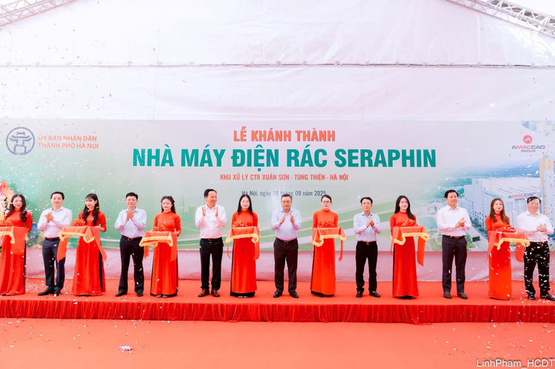Cérémonie d’inauguration de l'usine de valorisation énergétique des déchets Seraphin. Photo : hanoimoi.vn