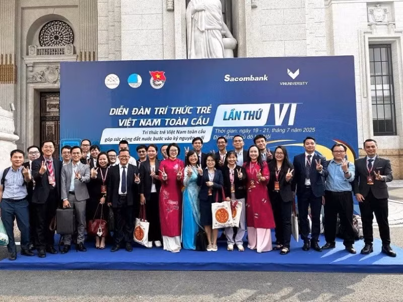 Des délégués participant au Forum mondial des jeunes intellectuels vietnamiens 2025. Photo : baoquocte.vn