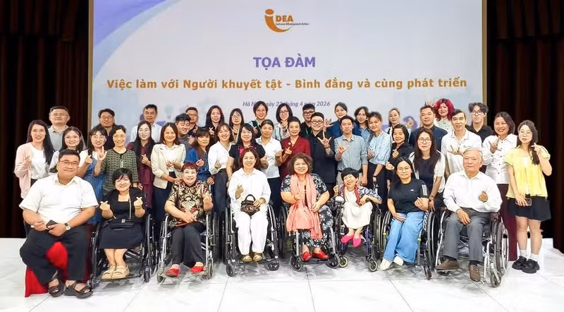 Séminaire « Emploi des personnes handicapées : égalité et développement partagé », qui a eu lieu le 23 avril à Hanoï. Photo : NDEL.