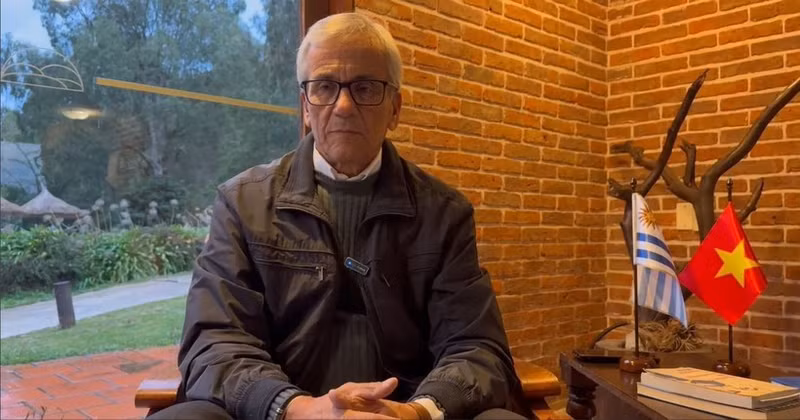 Juan Castillo, secrétaire général du Parti communiste d'Uruguay et ministre du Travail et de la Sécurité sociale. Photo : VNA