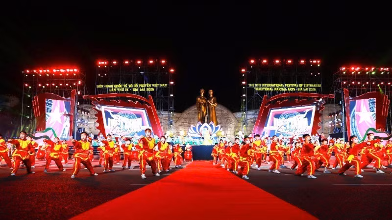 Dans la soirée du 2 août, le Service de la culture, des sports et du tourisme de la province de Gia Lai. Photo : NDEL.